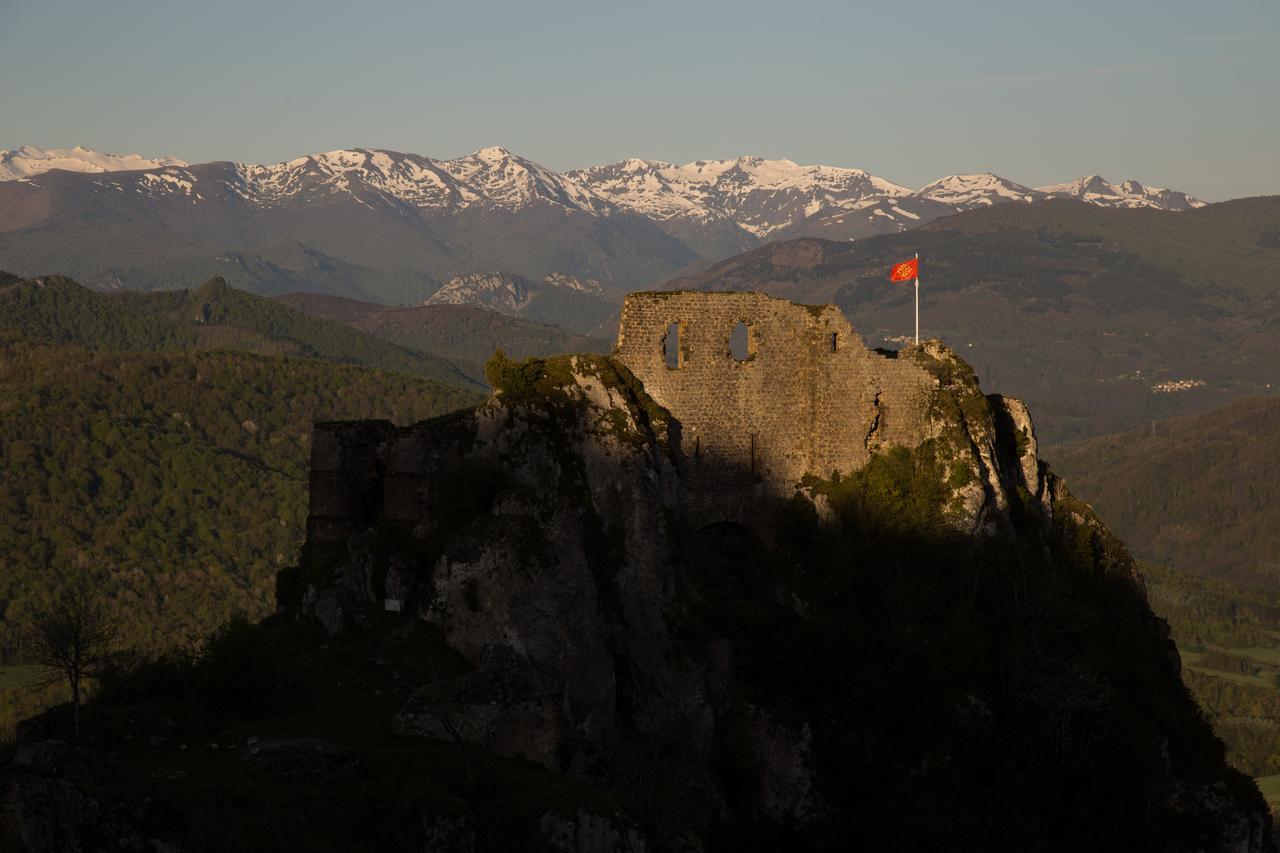 Gite D'Etape De Roquefixade Bagian luar foto